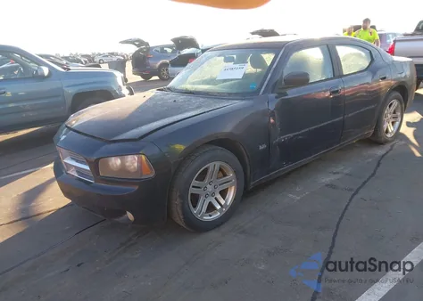 2006 Dodge Charger z USA, uszkodzony, nr VIN 2B3KA43G26H214094